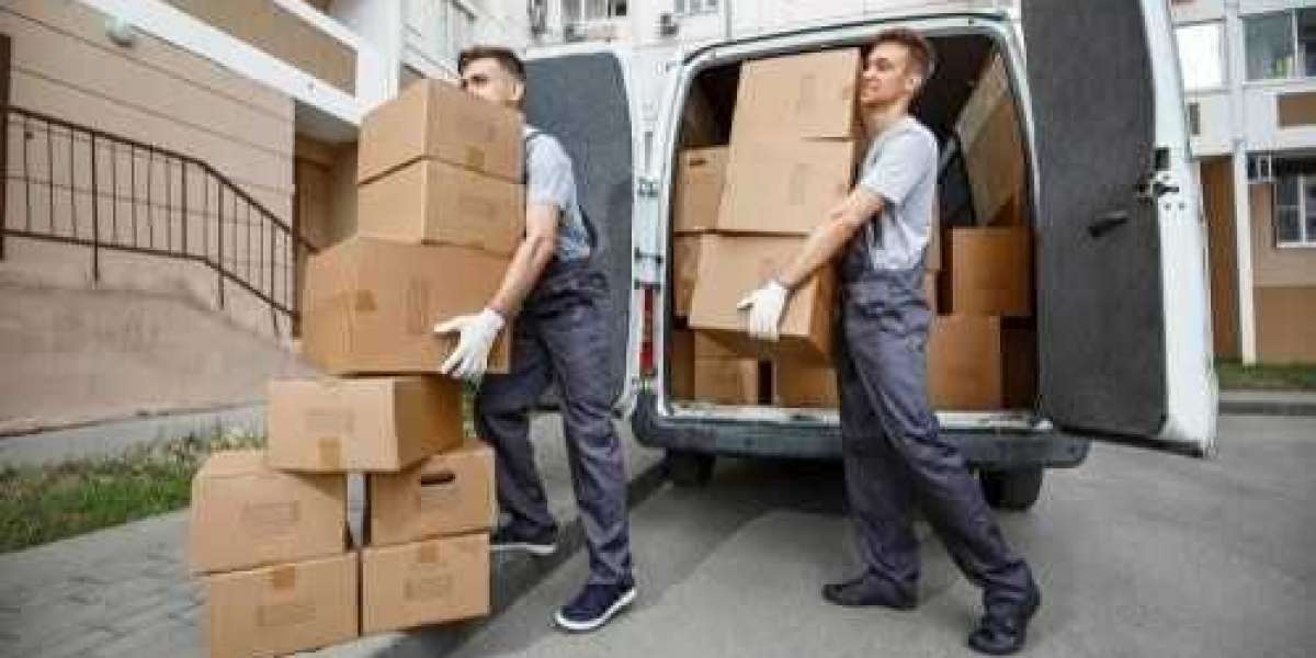 House Movers: Simplifying Relocations with Man and Van Services in Greenwich